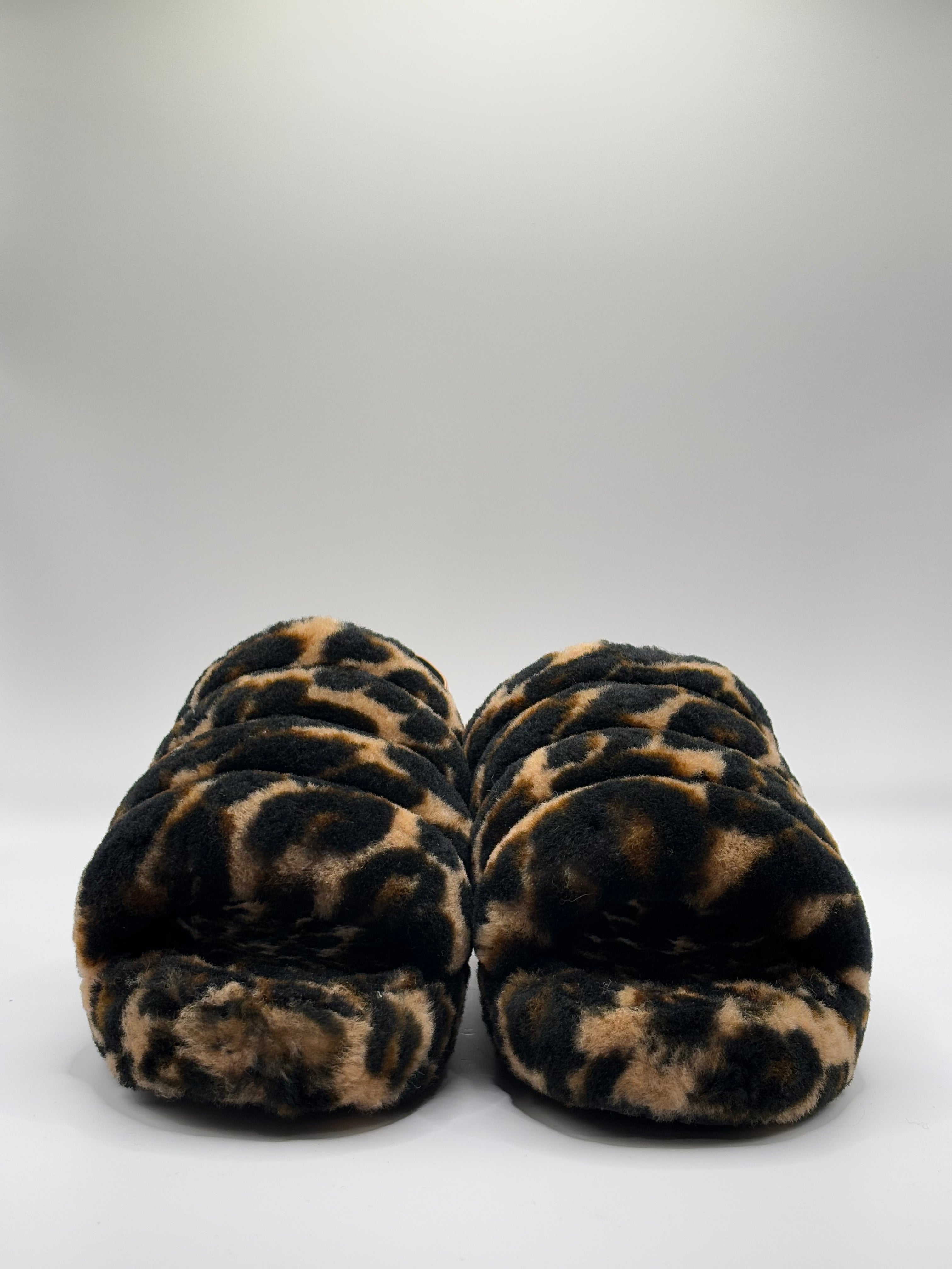 UGGS