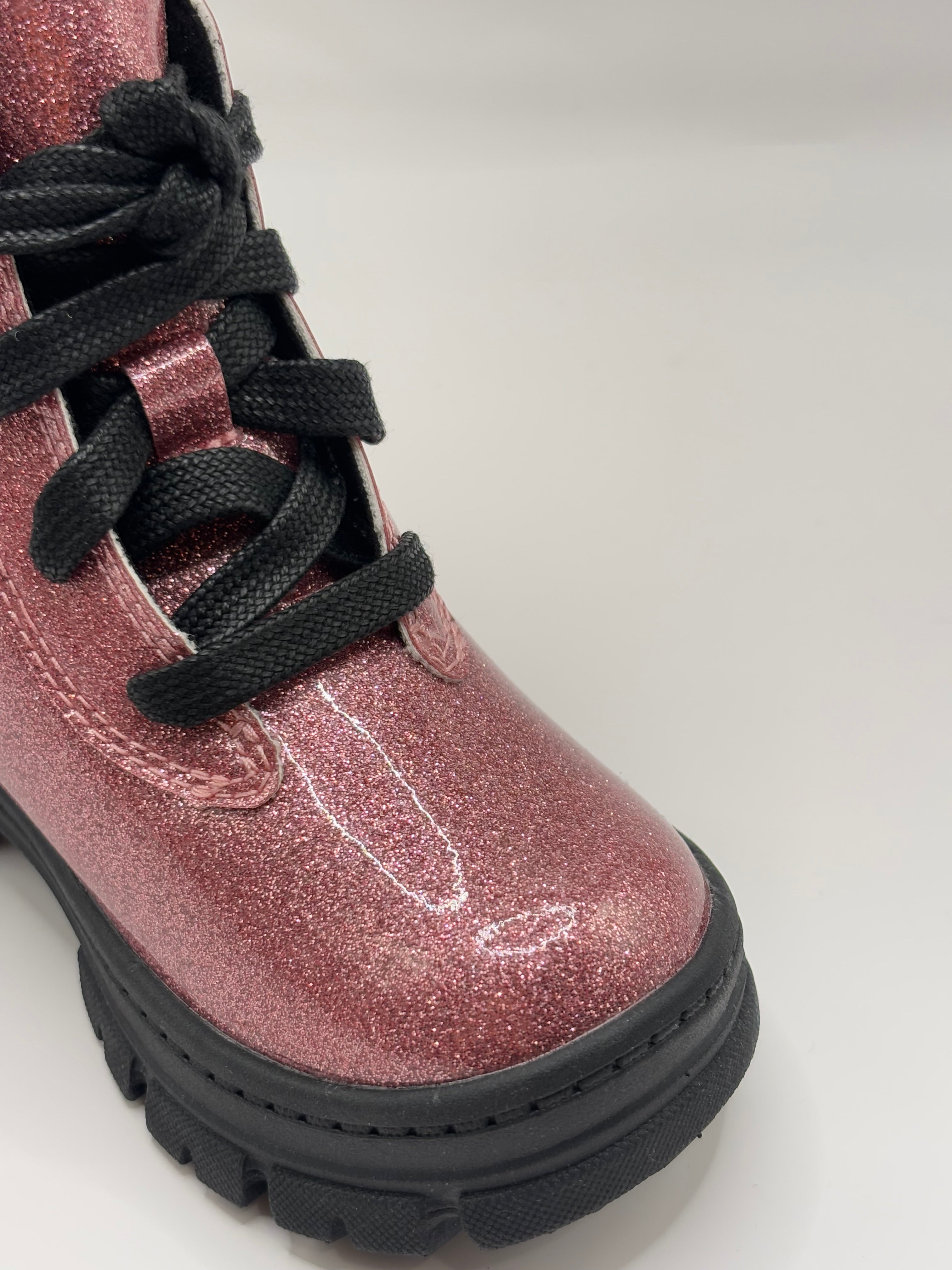 UGGS