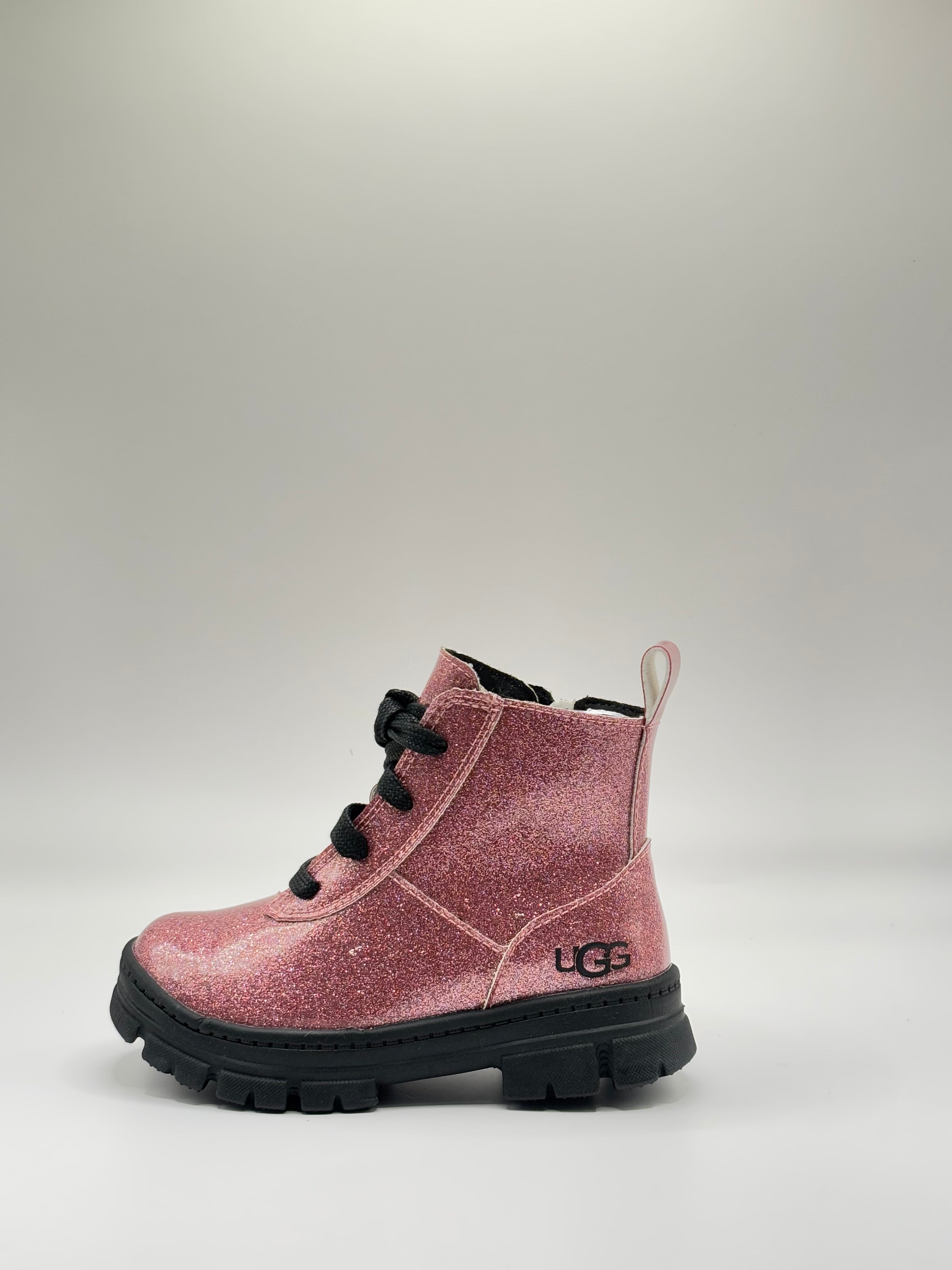 UGGS
